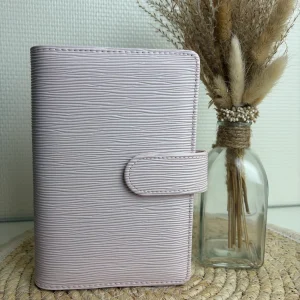 Saffiano binder a6 licht roze